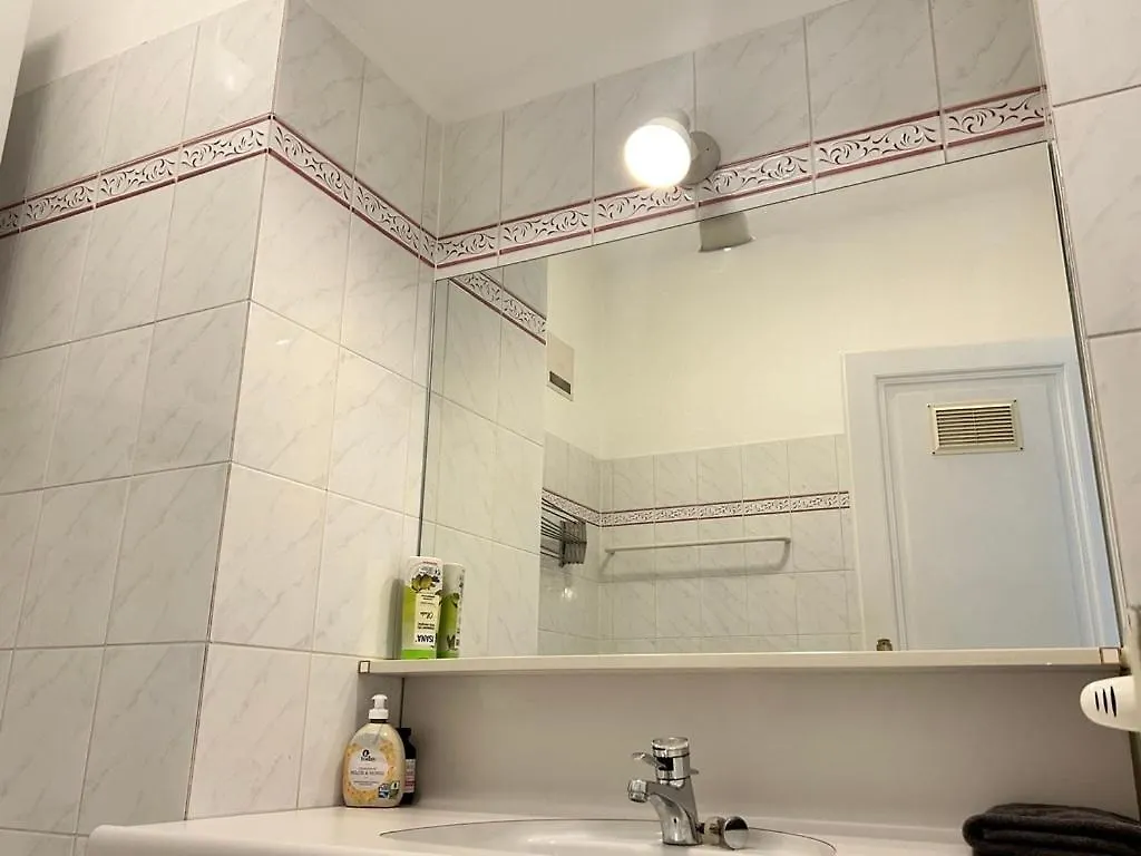 90 M2 Spacious Apartment With Free Parking Wiedeń